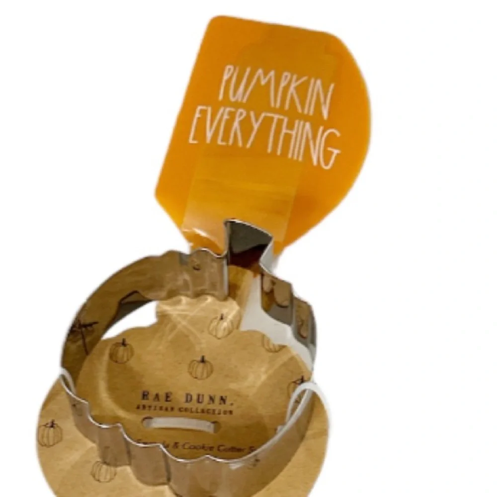 NEW Rae Dunn PUMPKIN EVERYTHING Spatula & Cookie Cutter 🎃🎃🎃